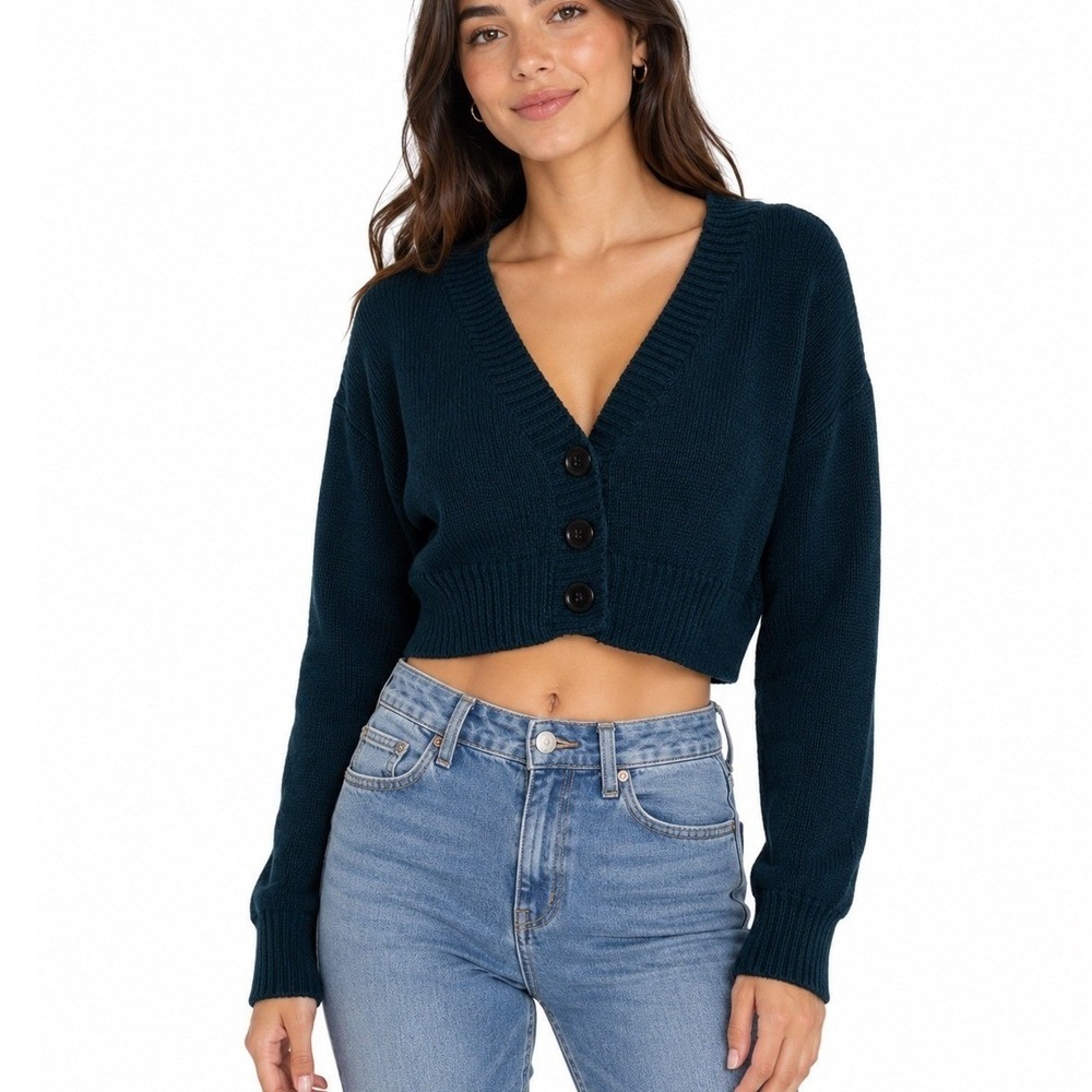 Skylar + Madison | Black Cropped Cardigan Sweater Wool Blend V-Neck | Large